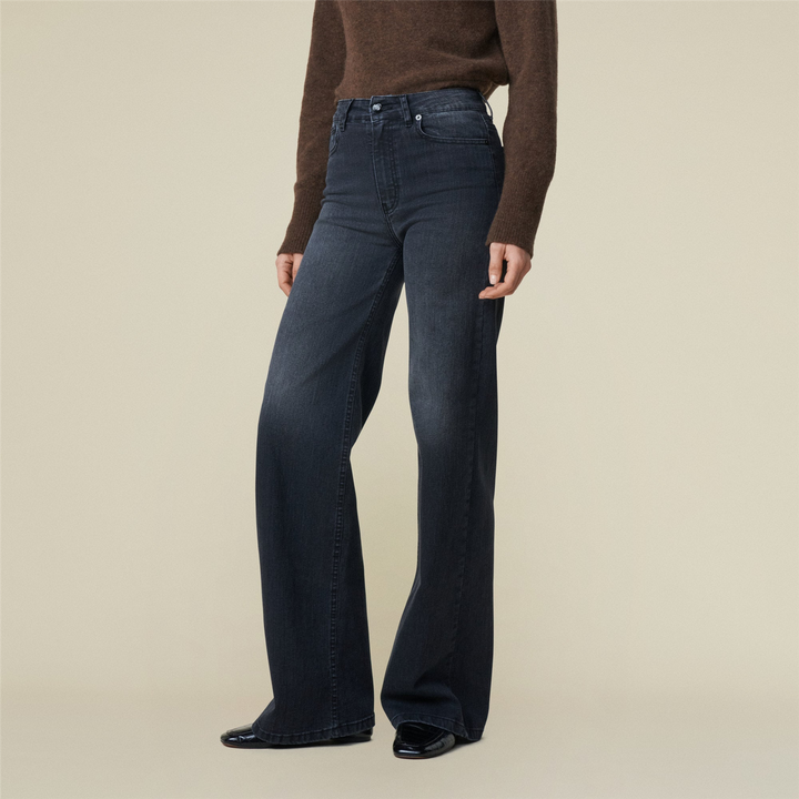 Palazzo Donatella Black