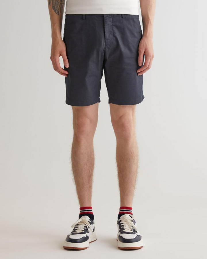 Slim sports shorts