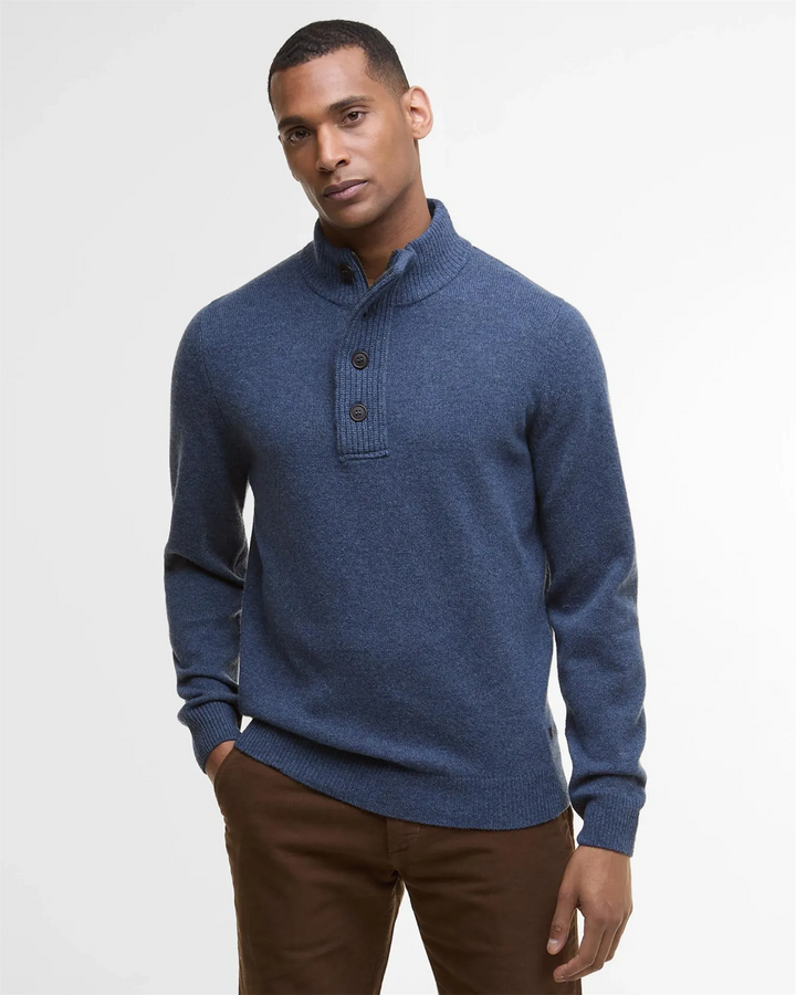 Essential Patch Half-zip