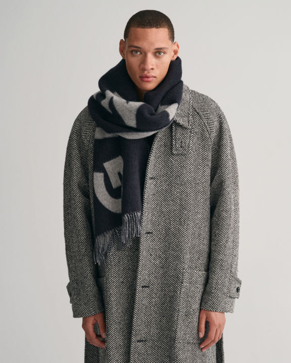 Graphic jacquard woven scarf