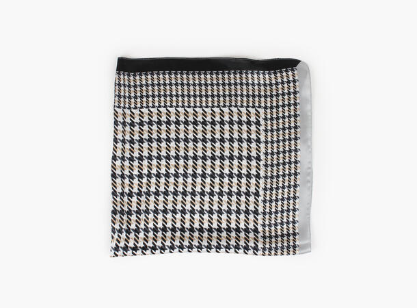 Skjerf i hundetannsmønster