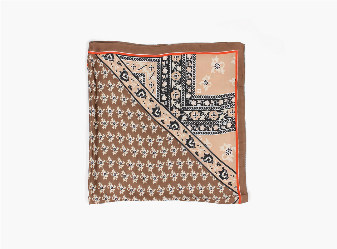 Flower Border scarf 70x70